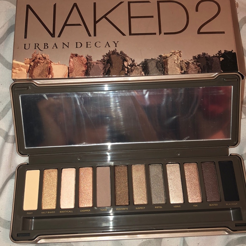 Eyeshadow palette